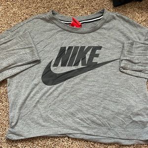 nike long sleeve loose top